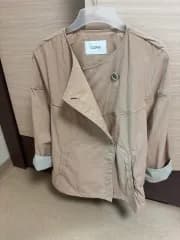 クロビス ベージュ色 ジャケット