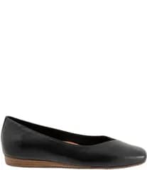 ソフトウォーク レディース シューズ サンダル ミニ スエード レザー SoftWalk Vina Leather and Suede Mini Wedge Slip On Pumps Black ブラック