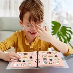 【新品】 XVYUDVMI ピンバッジ 収納バインダー A5サイズ 6ページ ピンバッジケース 飾る ファスナー式 防水 PVCカバー付き 透明 フェルト 缶バッジ イヤリング ディスプレイホルダー (ピンク)