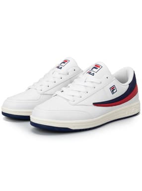 group着用 FILA　配色スニーカー