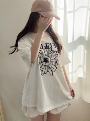 花柄刺繍ビッグTシャツ