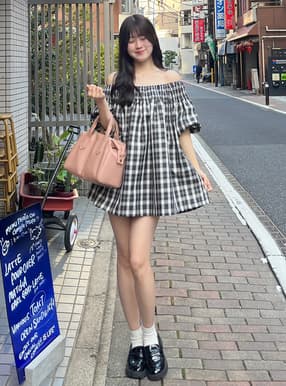 チェック柄オフショルミニワンピース