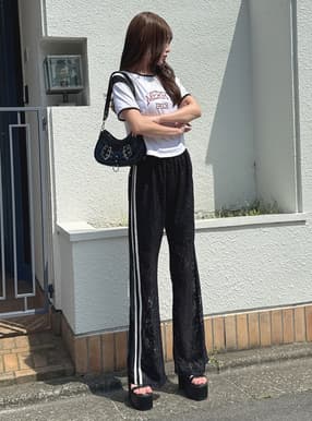 サイドラインレースフレアパンツ