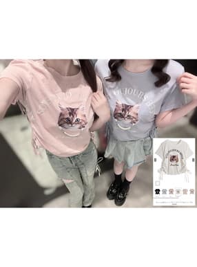チャーム付きキャットプリントサイドドロストトップス