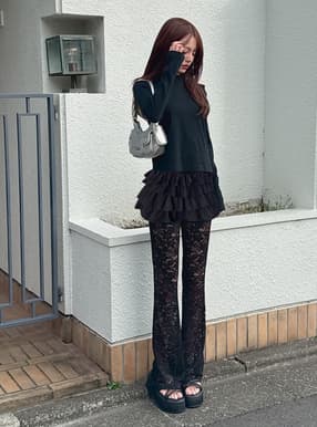 花柄レースフレアパンツ