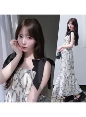 リボン柄ショルダーリボンシャーリングワンピース