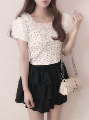 チュールフリル花柄ショート丈トップス