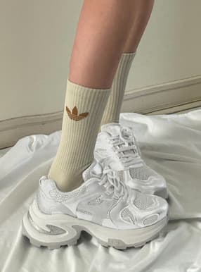 厚底ダッドスニーカー