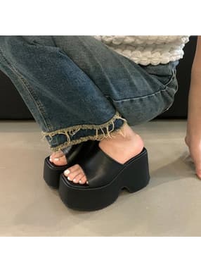 厚底ミュールサンダル